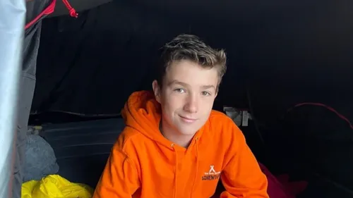 Un garçon de 12 ans récolte 600 000 euros pour les soignants